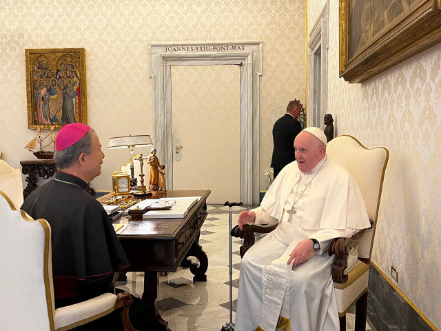 이용훈 주교가 9월 26일 프란치스코 교황을 단독 알현하고 있다. (=주교회의 제공)